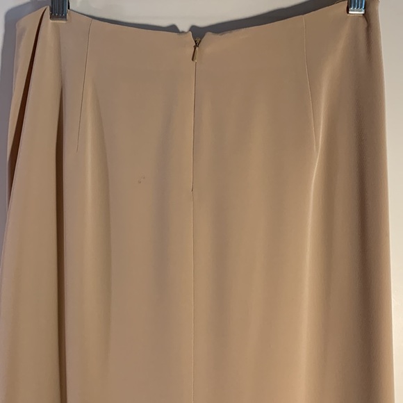 GILAR long formal lined skirt. Soft gold. Side split. Darts front & back.  8. XC - Picture 5 of 5